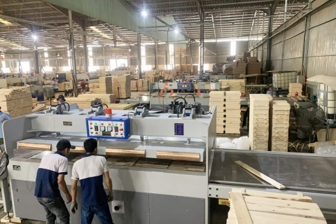 Hướng dẫn sử dụng máy ép gỗ cao tần an toàn và hiệu quả