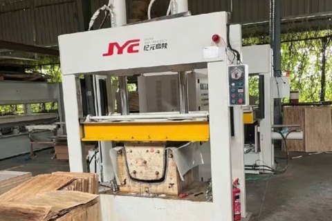 Ứng dụng của máy ép cao tần trong sản xuất gỗ uốn cong