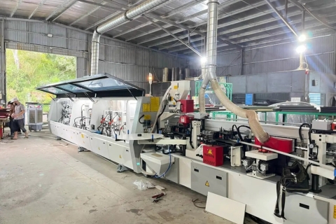 Lắp đặt máy dán cạnh tự động chính hãng, chuyên nghiệp