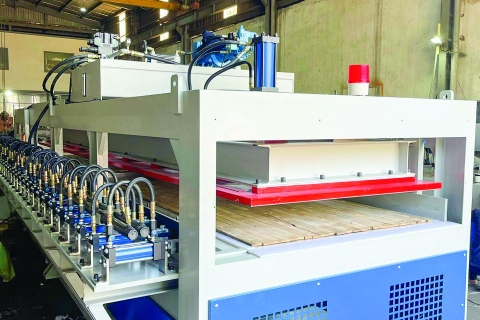 Nguyên lý hoạt động và tính năng nổi bật của máy ghép ngang cao tần