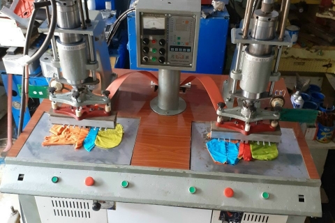 Máy ép cong cao tần là gì? Tham khảo thêm nhé!