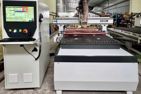 Máy gia công trung tâm CNC - Giải pháp tối ưu cho ngành sản xuất và chế tạo hiện đại