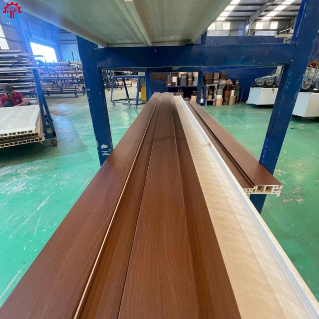 Máy sản xuất cửa nhựa composite - wps 16