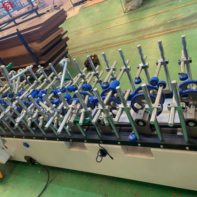 Máy sản xuất cửa nhựa composite - wps 11